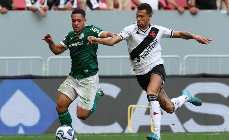 Vitor Roque desencanta, e Palmeiras vence Vasco pelo Brasileirão
